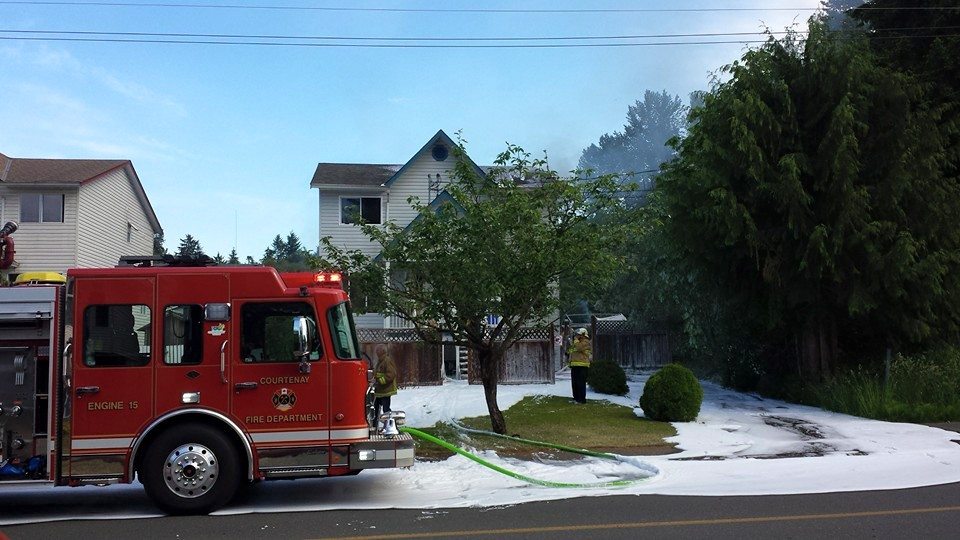 Residential blaze breaks out in Courtenay