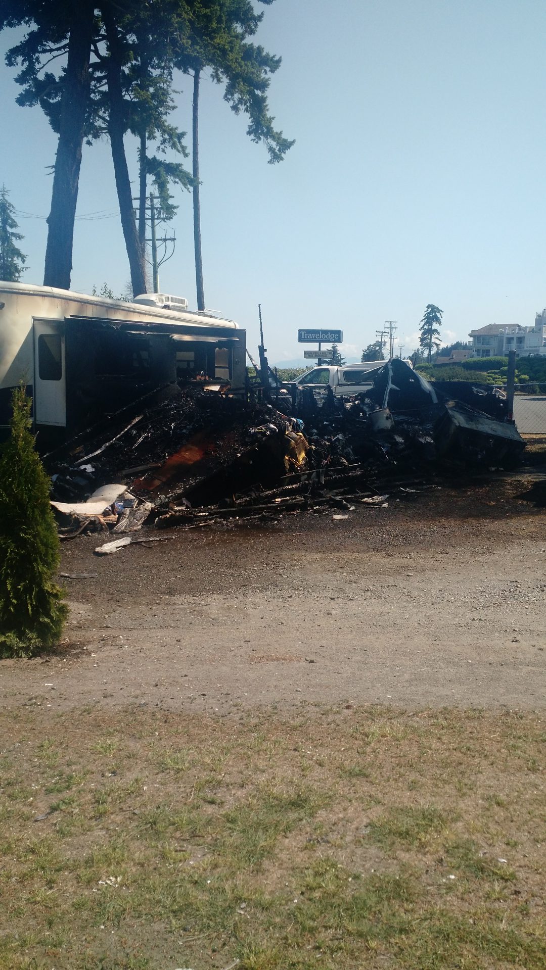 Fire rips through trailer in Campbell River