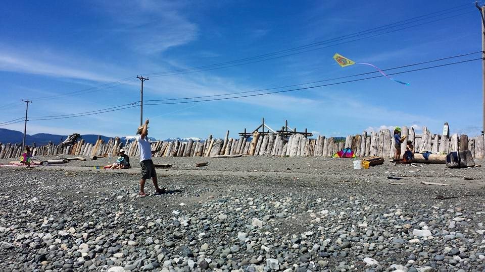 29th annual Father’s Day Kite Fly soars at Goose Spit