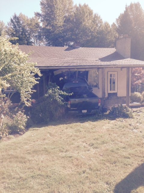 Vehicle crashes into Comox Valley home