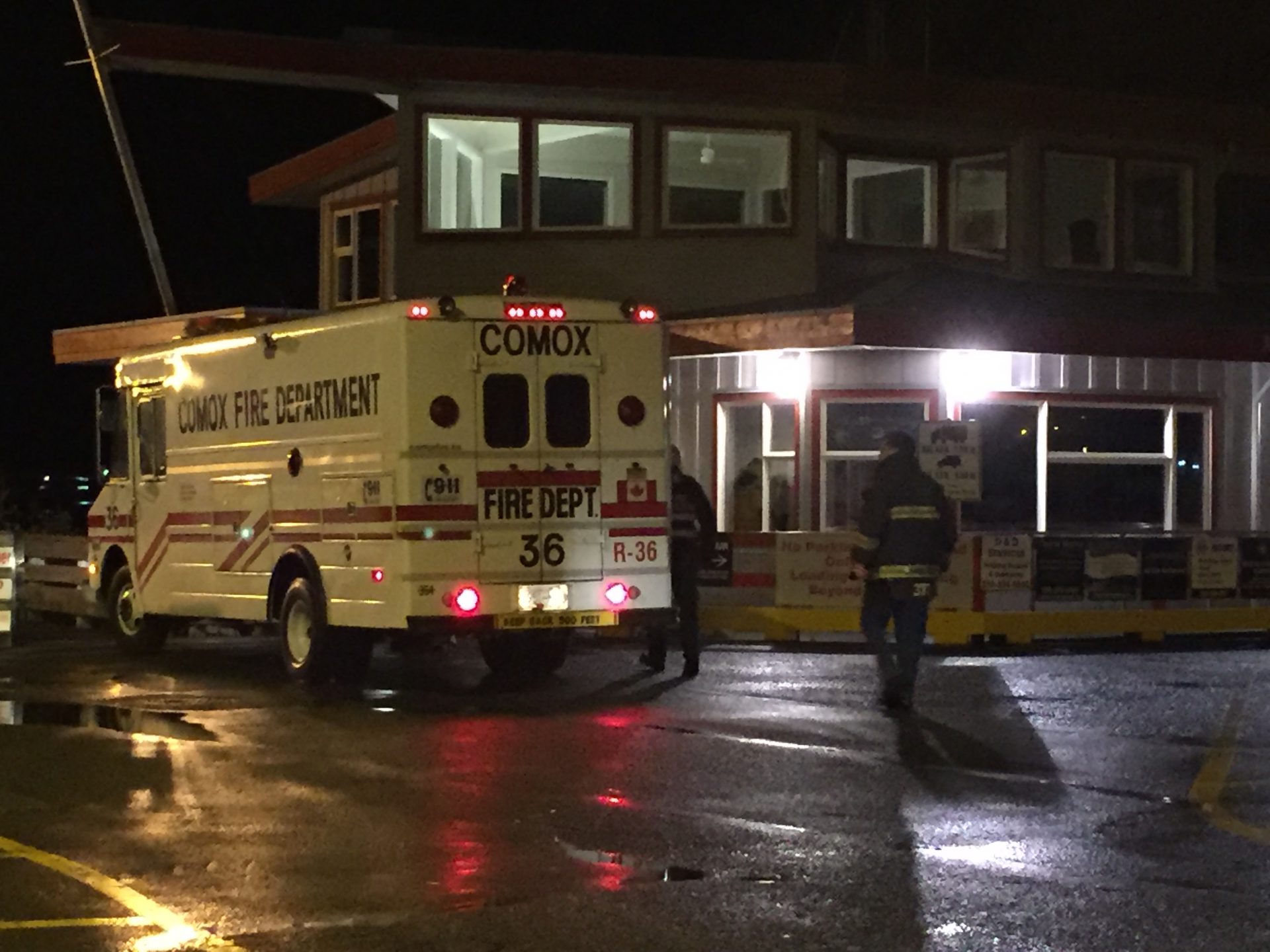 Three people pulled from waters off Comox