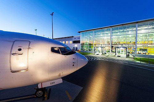 Record number of passengers for YQQ in 2015