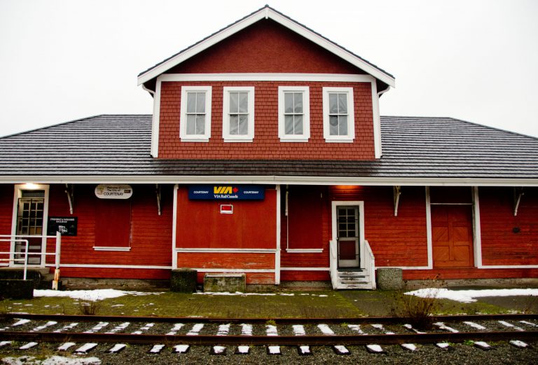 Mayor hoping to see rail station rented out