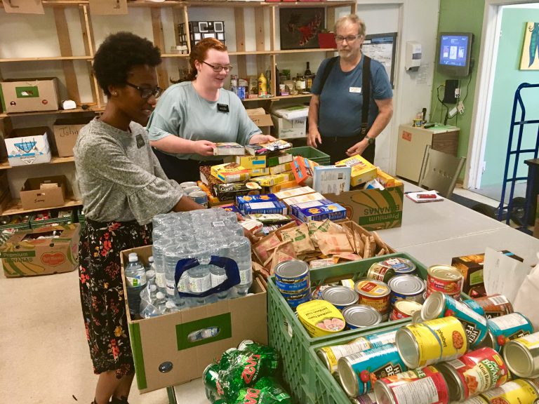 Comox Food Bank prez hopes donations keep coming over holiday season