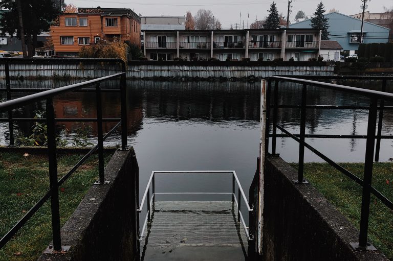 Investigations for Anderton Avenue retaining wall continue, residents asked to monitor for shifts