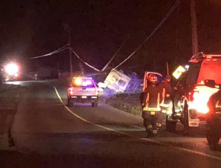 Crash results in power outage on Knight Road