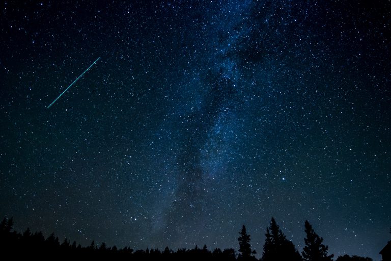 Flashing ball of light ‘definitely a meteor’: Texada Island resident