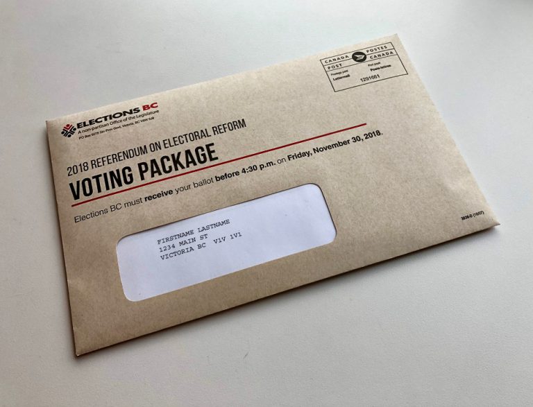 Courtenay-Comox votes in favour of first past the post