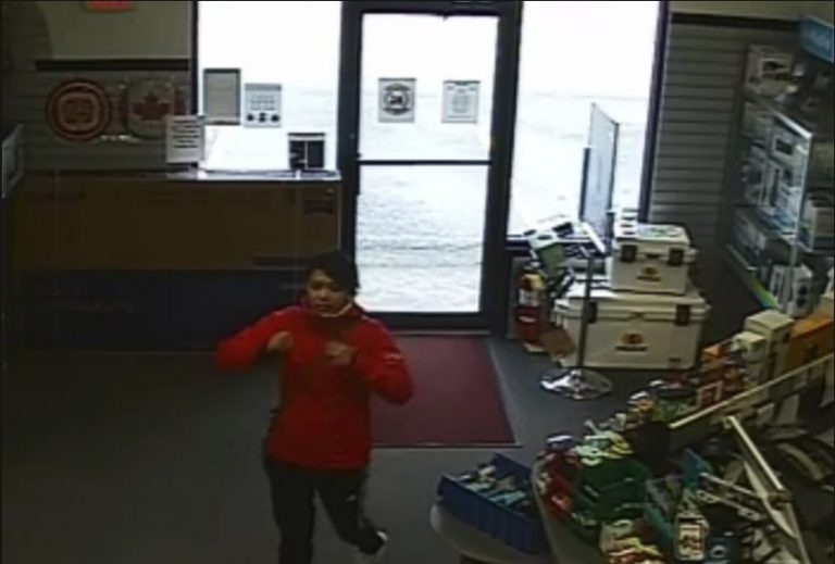 Police asking for public’s assistance in identifying shoplifting suspect