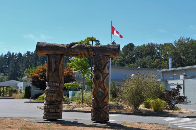 Lake Trail Middle earns recognition from the province