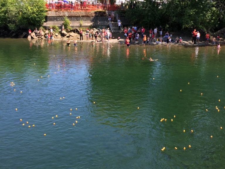 Lucky ducks win prizes on Canada Day