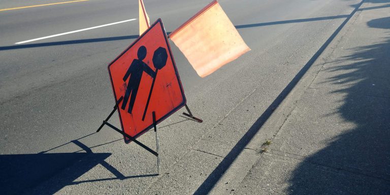 Delays expected along Comox Avenue this week