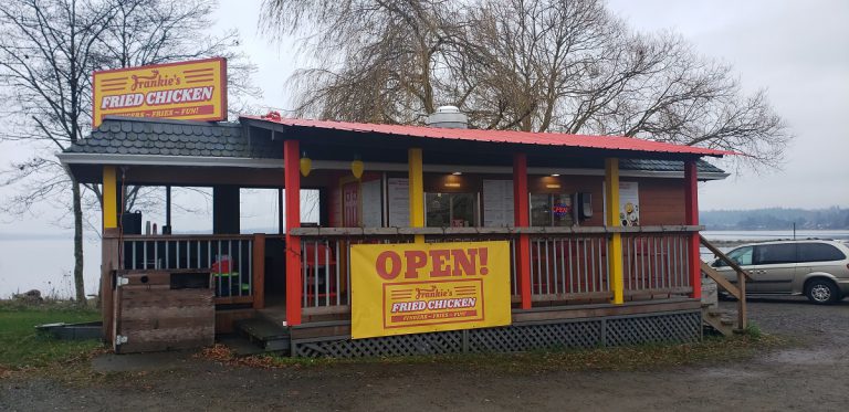 Comox Valley restaurant giving free food for the holidays