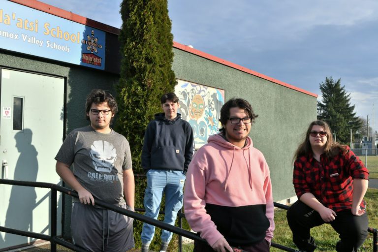 Courtenay Indigenous students get the journalism experience