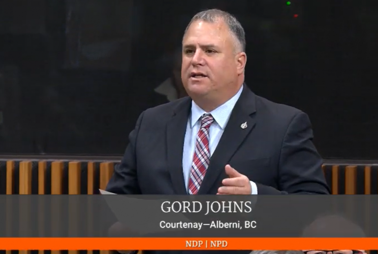 NDP MP urges quicker action and more help for small businesses and tourism