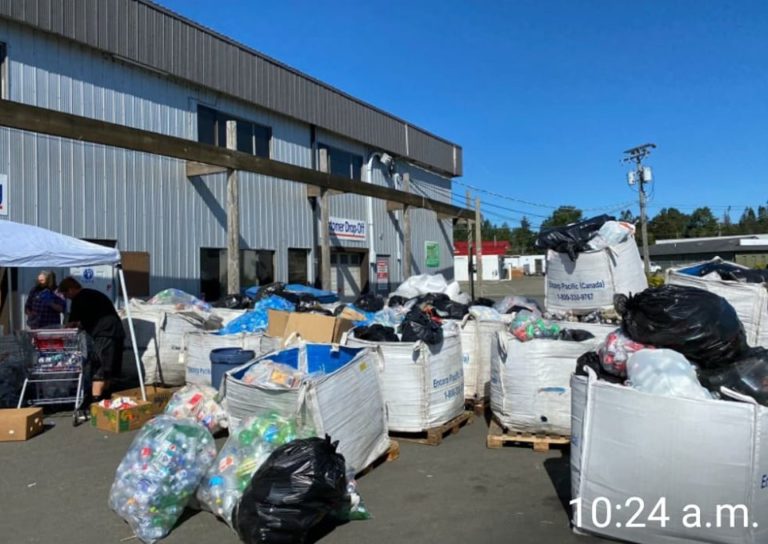 Comox Valley raises over $6000 for long time Return-It Depot employee