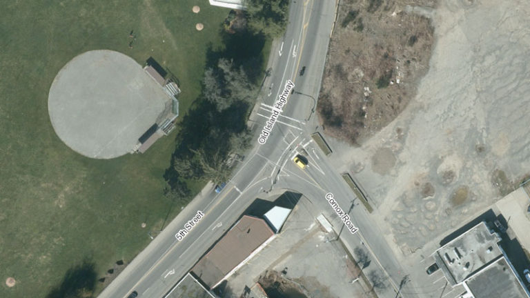 Traffic lights disabled at Old Island Highway and Comox Road