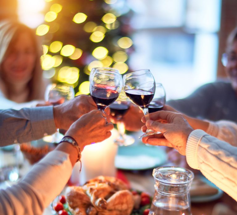Angus Reid poll shows over half of B.C.’ers plan to stay close to home at Christmas