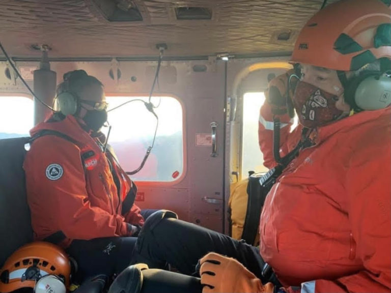 Campbell River, Comox Valley SAR crews help extract injured hiker atop Sugarloaf Mountain
