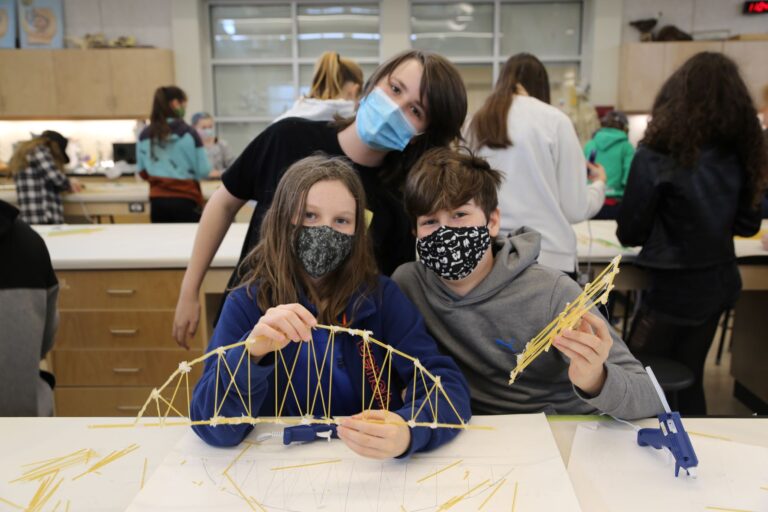 Comox Valley senior students to go to Skills Canada provincial competition