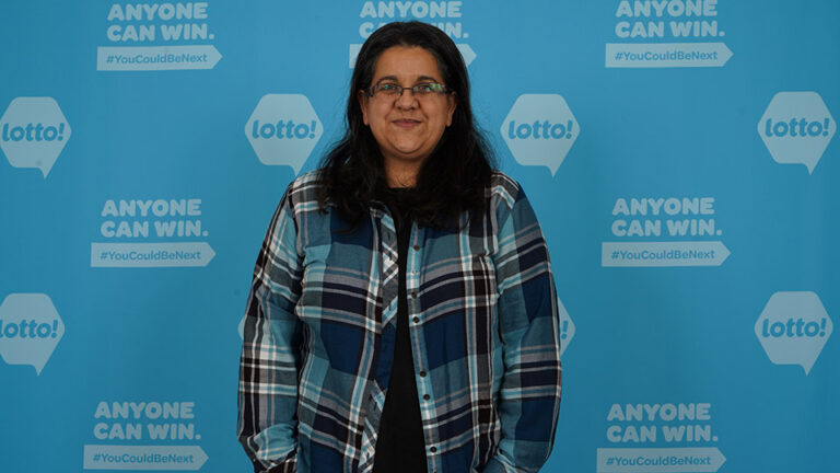 Comox resident wins $500K from Lotto Max