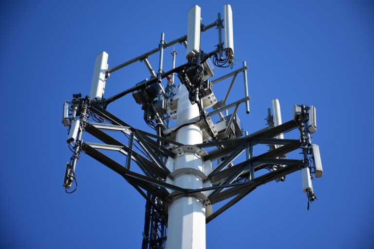 Numerous reports of cell service troubles in Comox Valley Tuesday morning