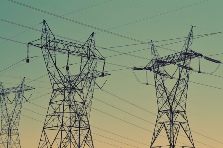 UPDATED: BC Hydro crews busy with wind-related outages in the Comox Valley
