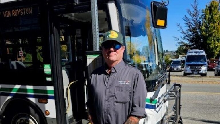 Bus drivers’ union ready to strike Sunday morning