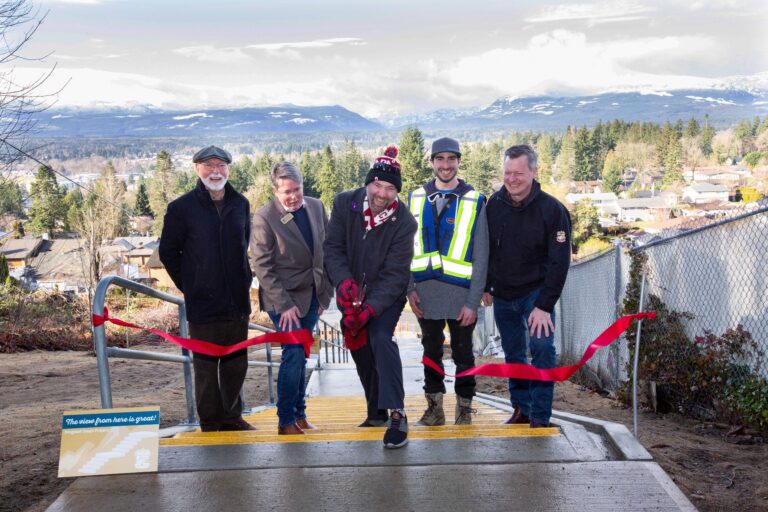 Dingwall steps finished, form important connection to East and West Courtenay: City